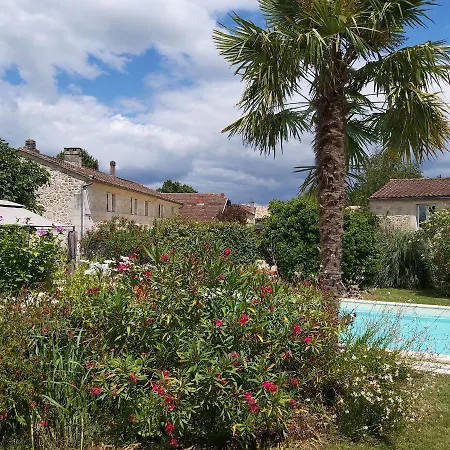 Du Domaine De Lansac Couette-café Lansac (Gironde)