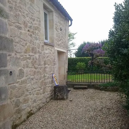 Du Domaine De Lansac Couette-café *